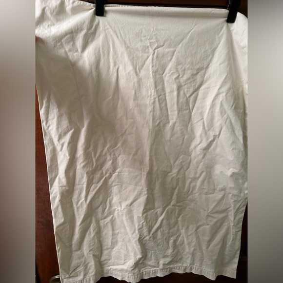 VTG Embroidered linen pillowcase with basket and flowers. Queen size - Picture 6 of 7